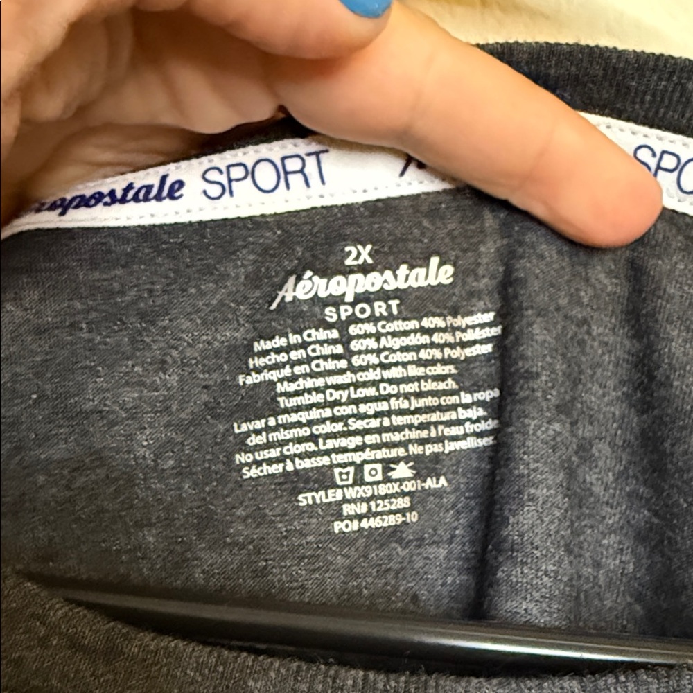 Aeropostale Dark Gray Tee with Silver Logo - Picture 4 of 5